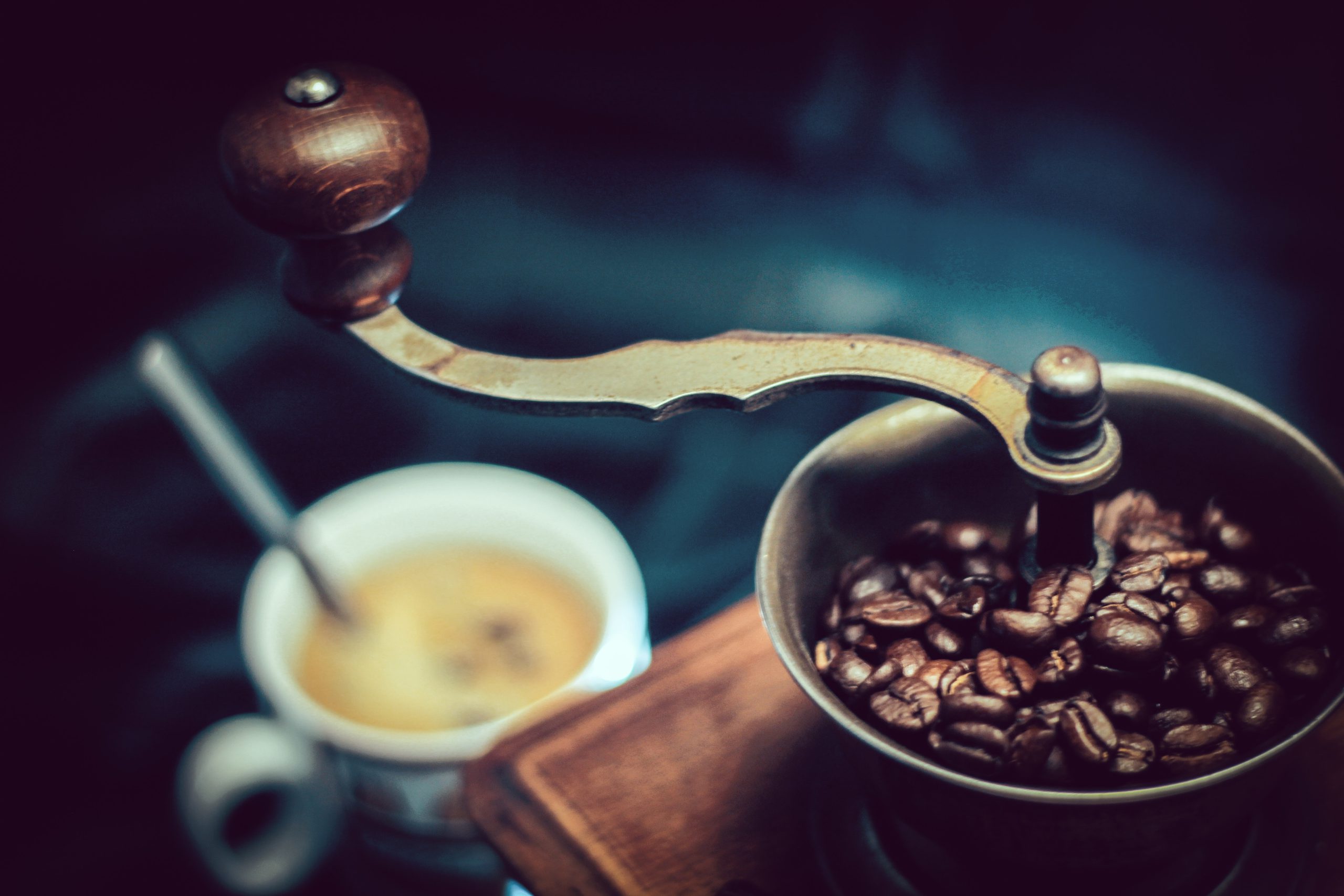 毎日コーヒーを飲むとどうなるの？ 一日2～3杯飲む人は。。。