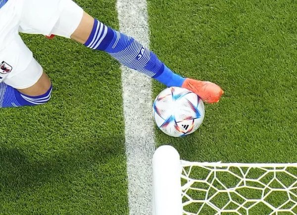 【動画】サッカーFIFA公式「だから日本VSスペイン戦の三笘のクロスは外出てねえっつってんだろ」　→　怒りの証拠動画をツイート