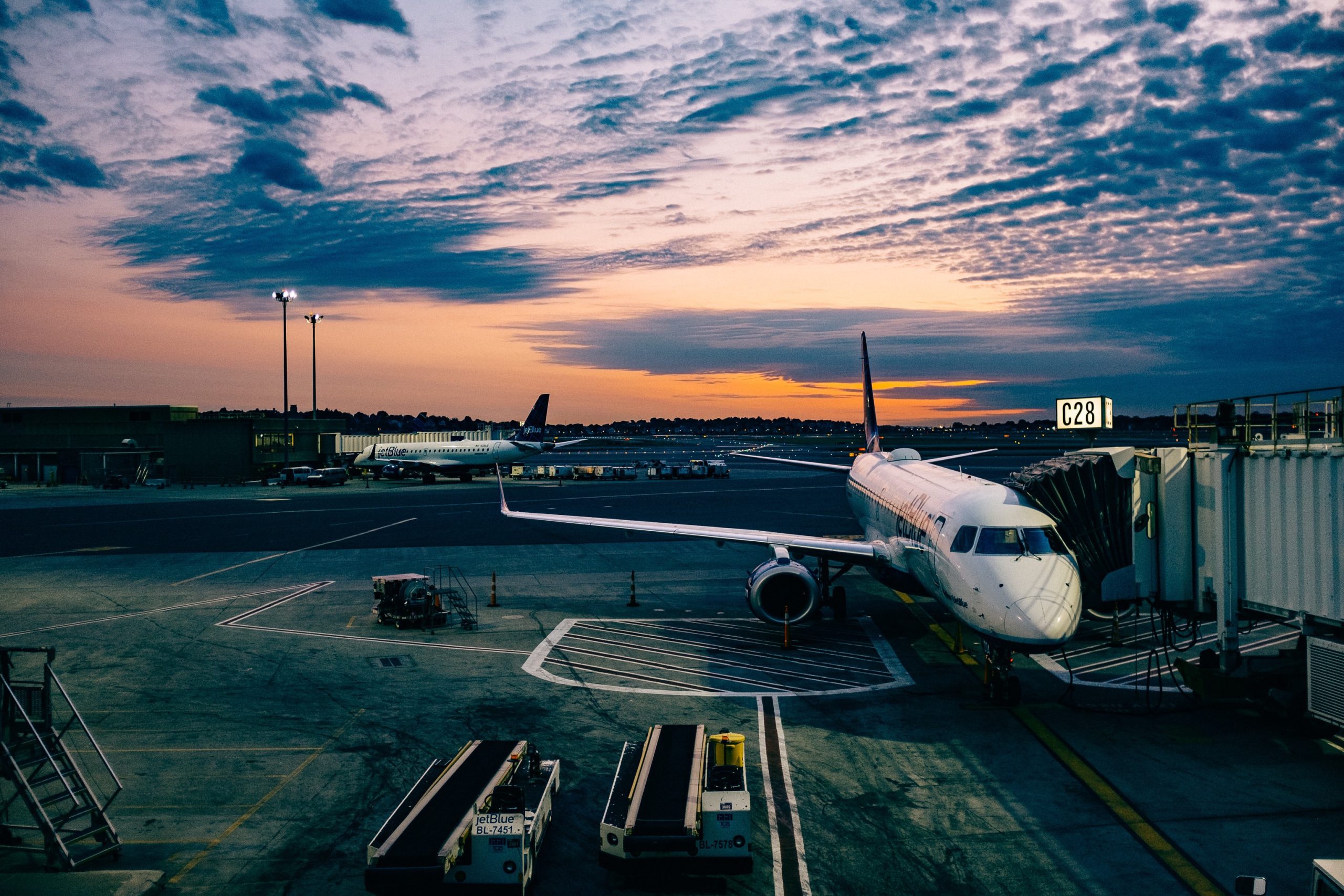 米システム不具合で航空便の離陸停止 またもや数千人の乗客が混乱し、不満を募らせる