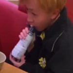 【炎上】湯飲み舐め回し＆寿司に唾液の迷惑行為動画、スシローが警察に相談へ！「刑事と民事で厳正に対処していく」