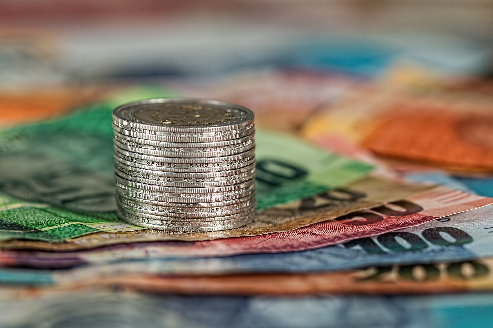 ブラジルとアルゼンチン、単一通貨導入に向け協議再開の意向