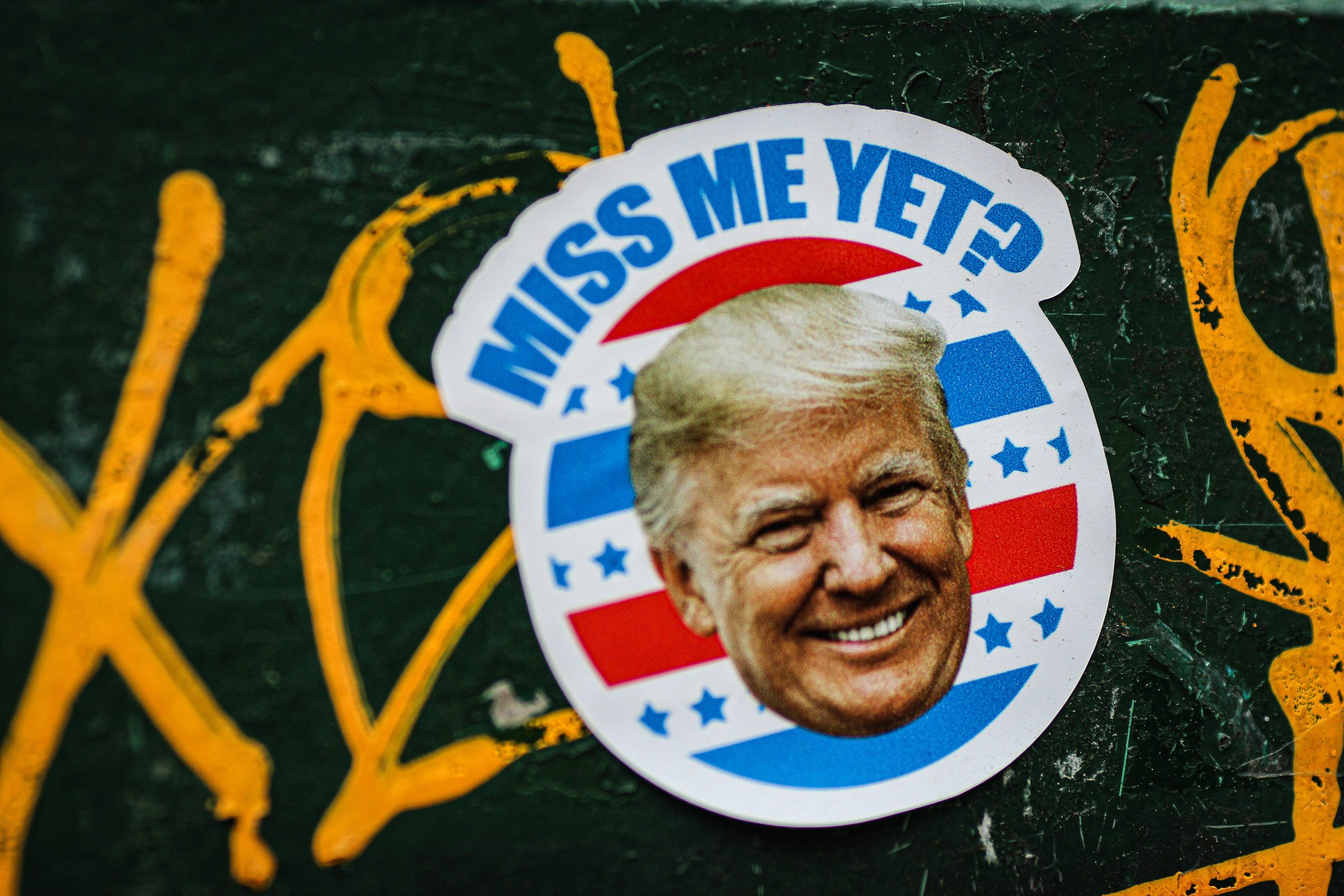 Facebook (Meta)  トランプ元大統領をFacebookに復帰させることを検討